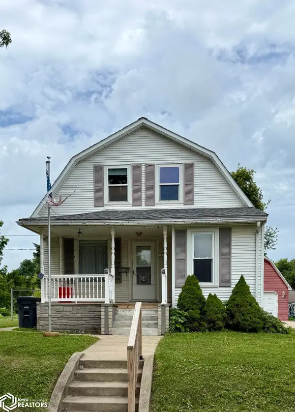 910 16th Street, Eldora, IA 50627