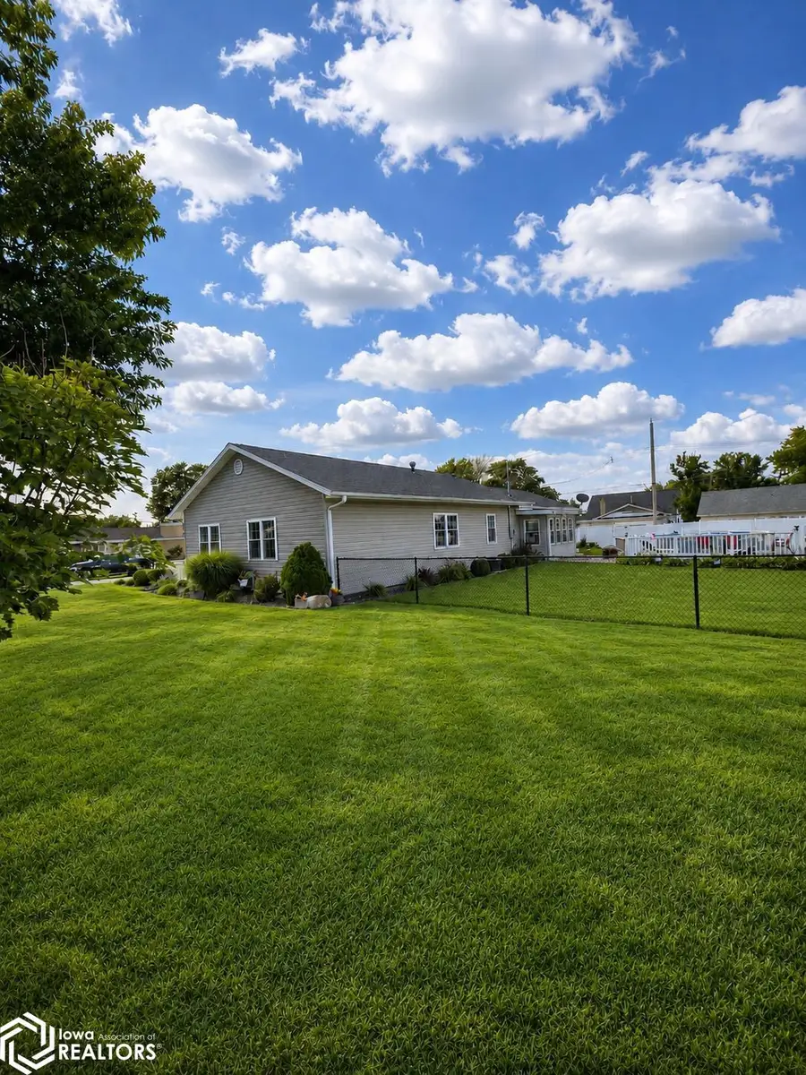 2605 Decatur Street, Keokuk, IA 52632 - #3