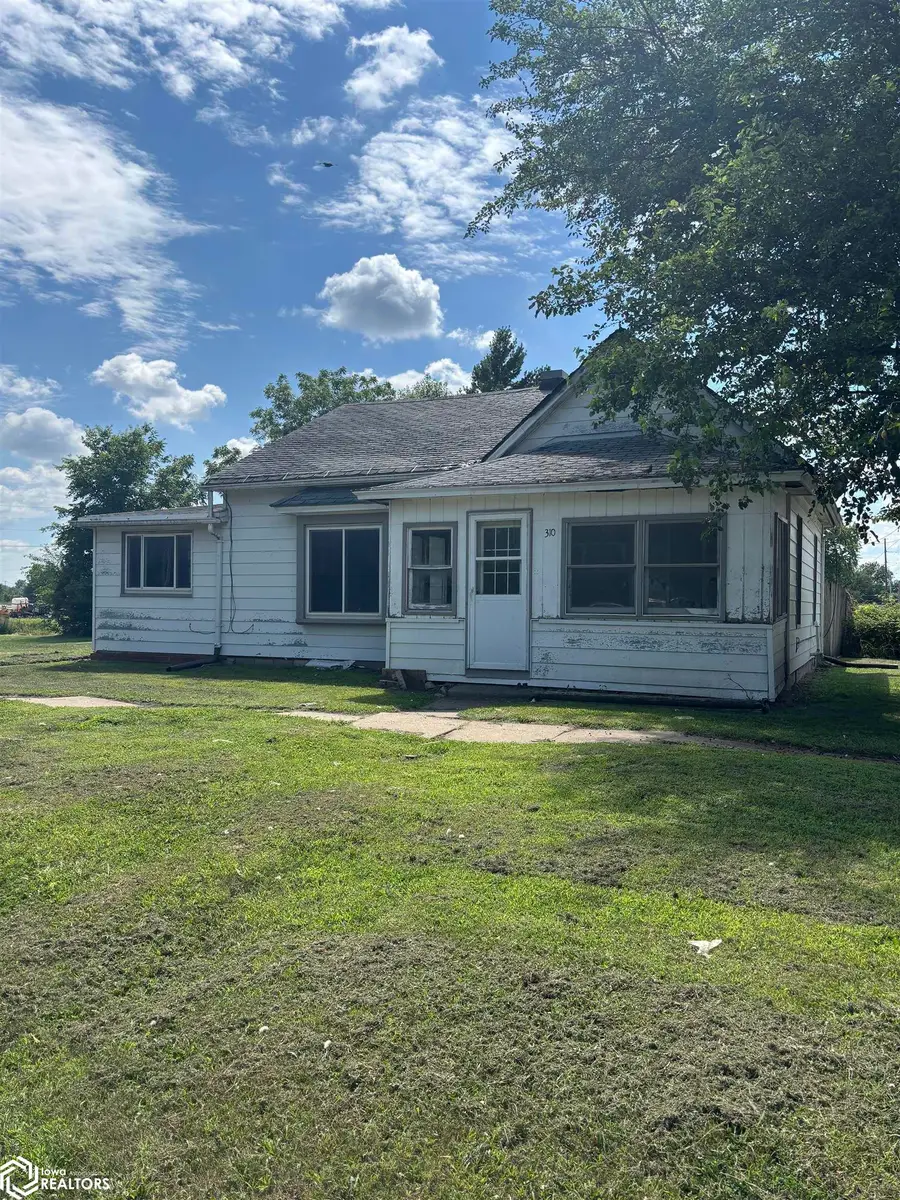 310 N Mulberry Street, Creston, IA 50801 - #2
