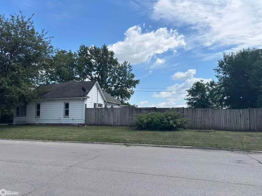 310 N Mulberry Street, Creston, IA 50801 - #3