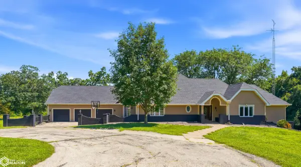 11091 Oak Ridge Road, Burlington, IA 52601