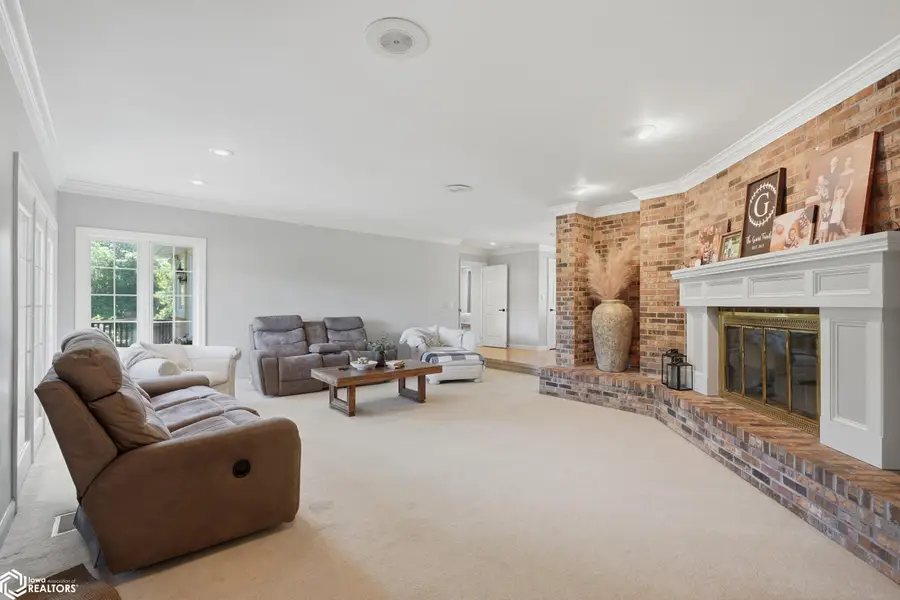 11091 Oak Ridge Road, Burlington, IA 52601 - #3