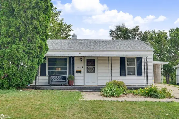 1012 S 7th Avenue, Marshalltown, IA 50158