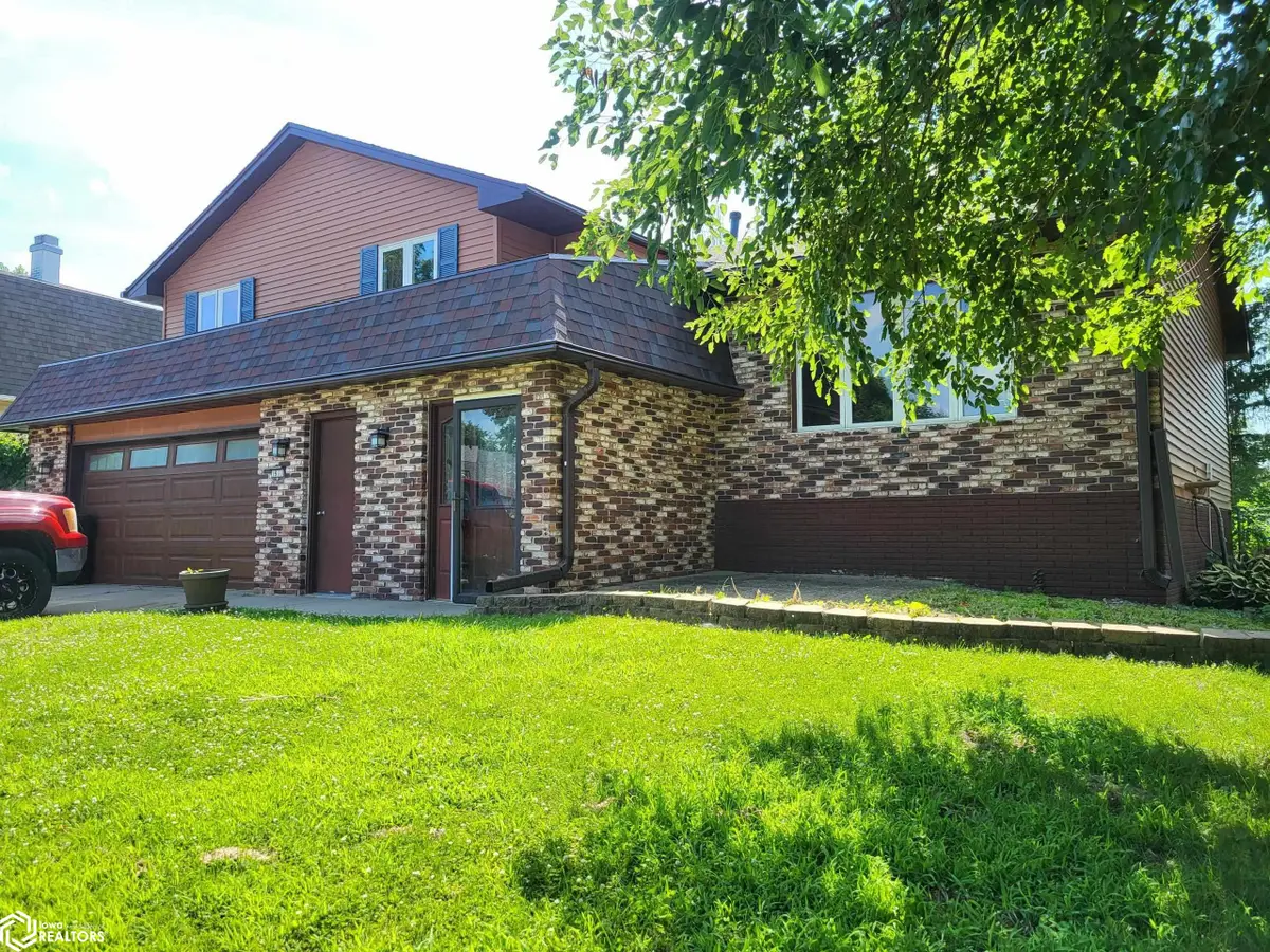 1911 Bailey Drive, Marshalltown, IA 50158 - #1