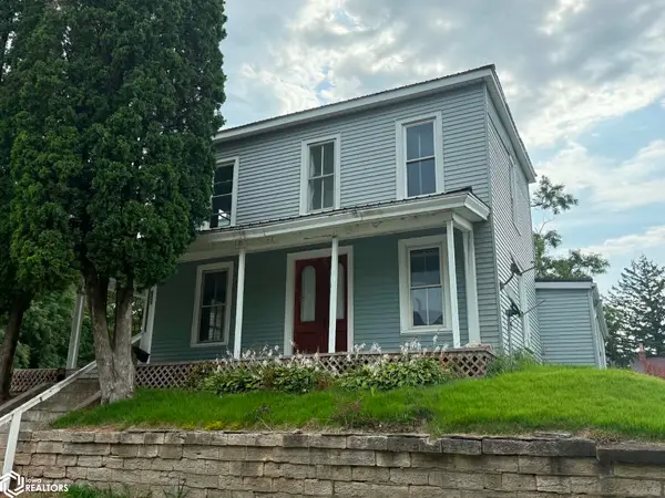 832 N 5th Street, Burlington, IA 52601