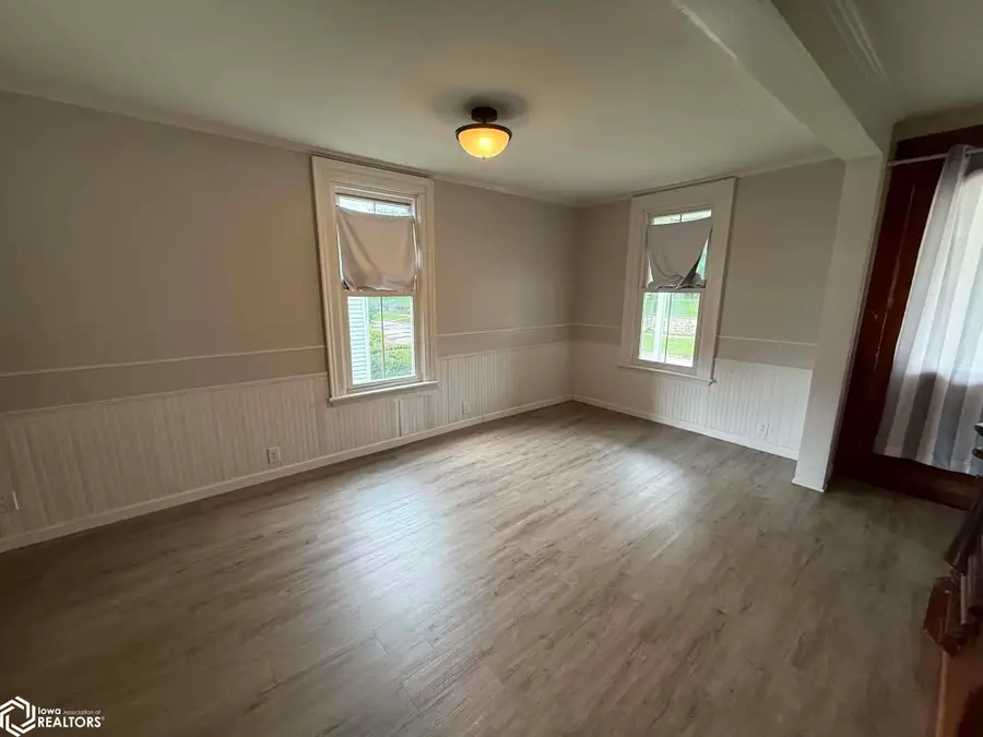 832 N 5th Street, Burlington, IA 52601 - #3