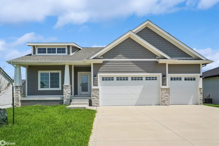 95 NW Hidden Knoll, Waukee, IA 50263 - #3