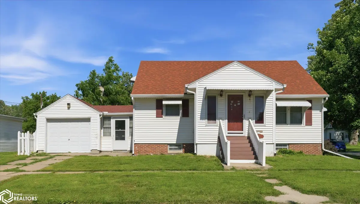 100 N 4th Street, Red Oak, IA 51566 - #1