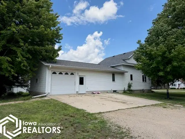 826 Main Avenue N, Britt, IA 50423 - #3
