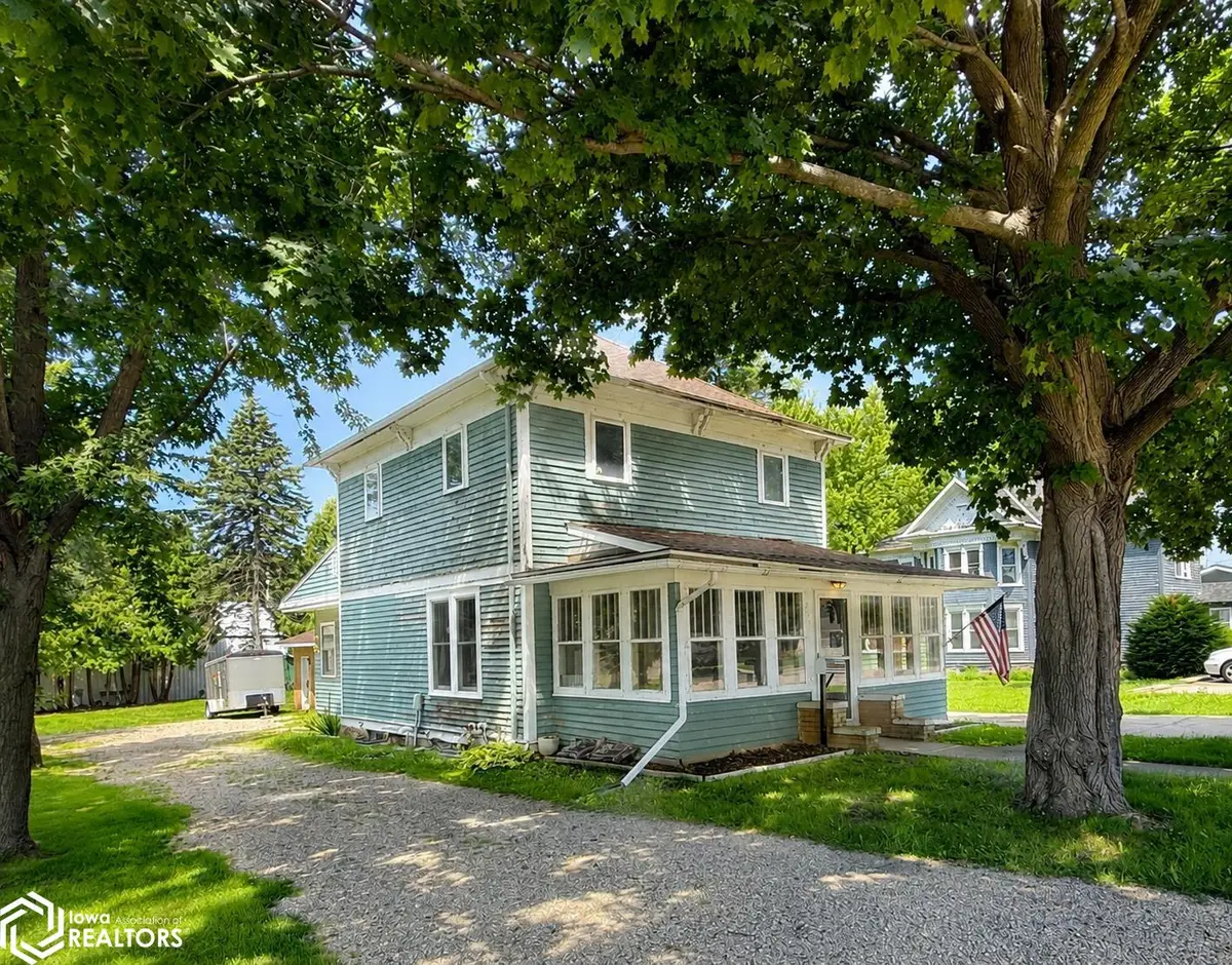 208 S Lake St, Lake Mills, IA 50450 - #1