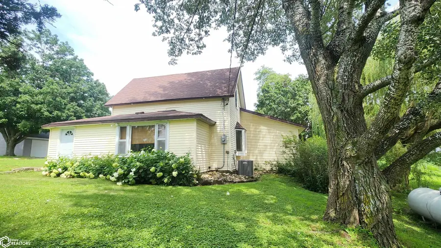 2308 Yates Avenue, Marshalltown, IA 50158 - #2