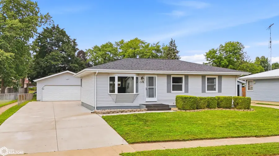 1516 Parkway Drive, Burlington, IA 52601 - #2