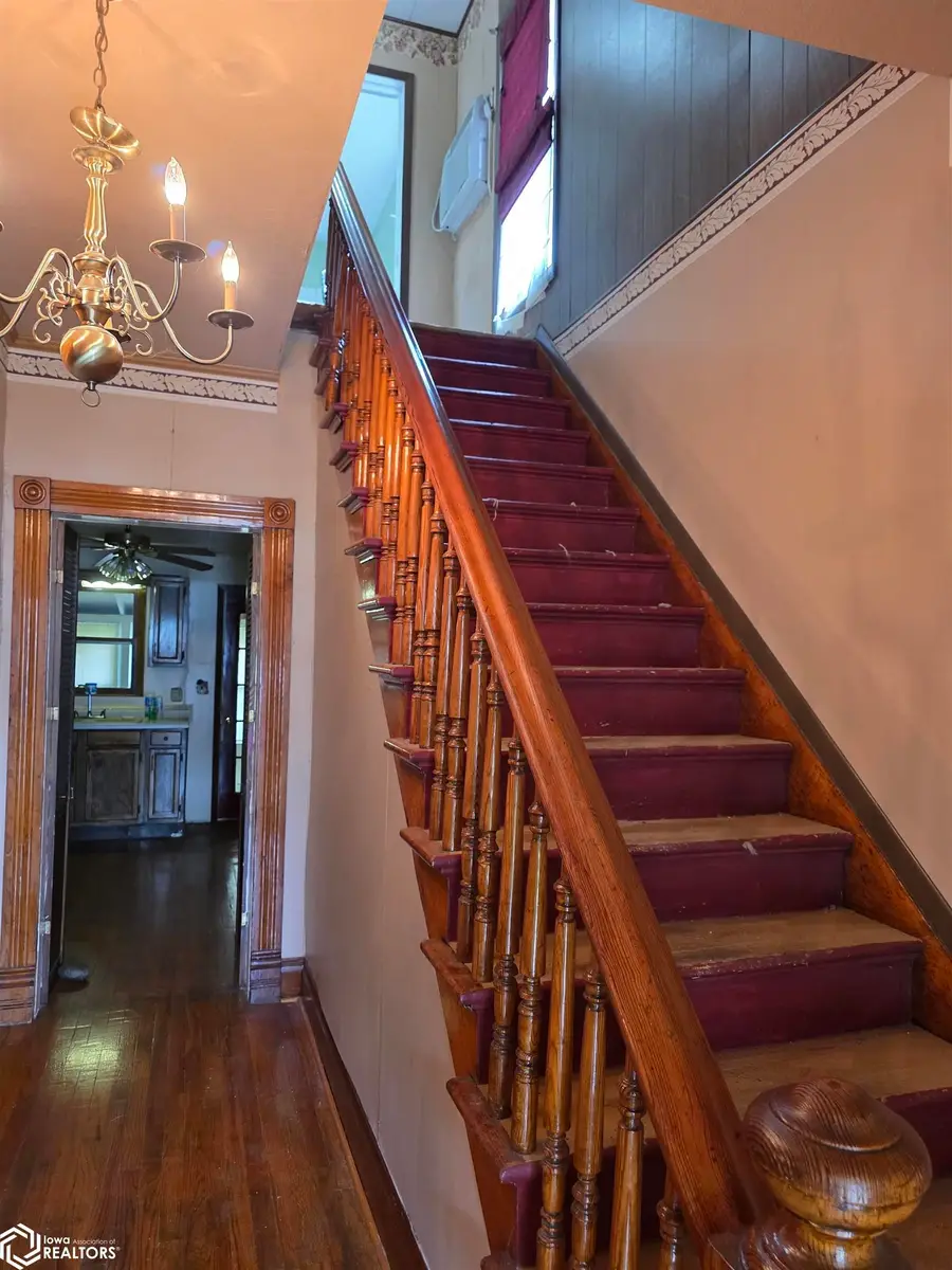 537 Bank Street, Webster City, IA 50595 - #2