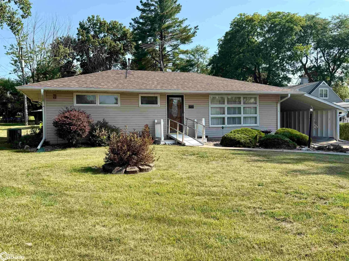 820 Ilion Avenue, Chariton, IA 50049 - #1
