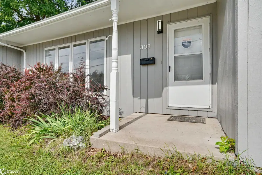 303 S Locust St., Mount Pleasant, IA 52641 - #3