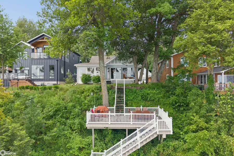 5318 Lakeview Drive, Clear Lake, IA 50428 - #3