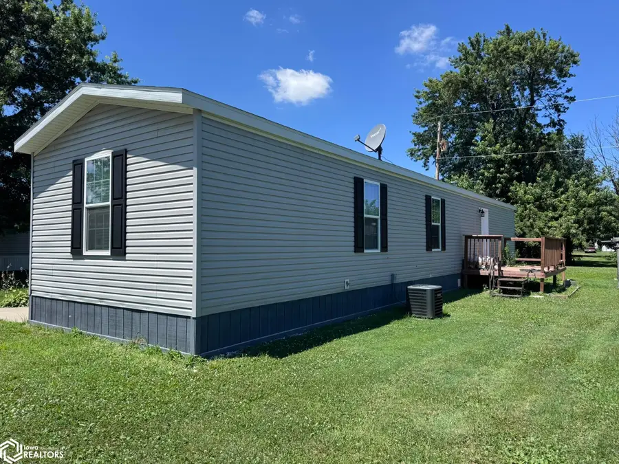 208 W Washington Street, Moulton, IA 52572 - #3