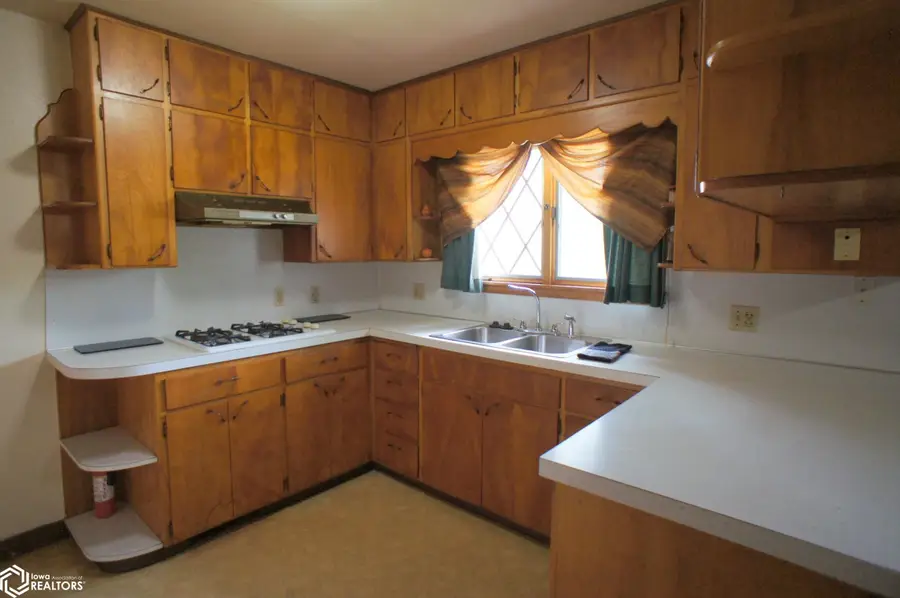 809 Wood Street, Webster City, IA 50595 - #3