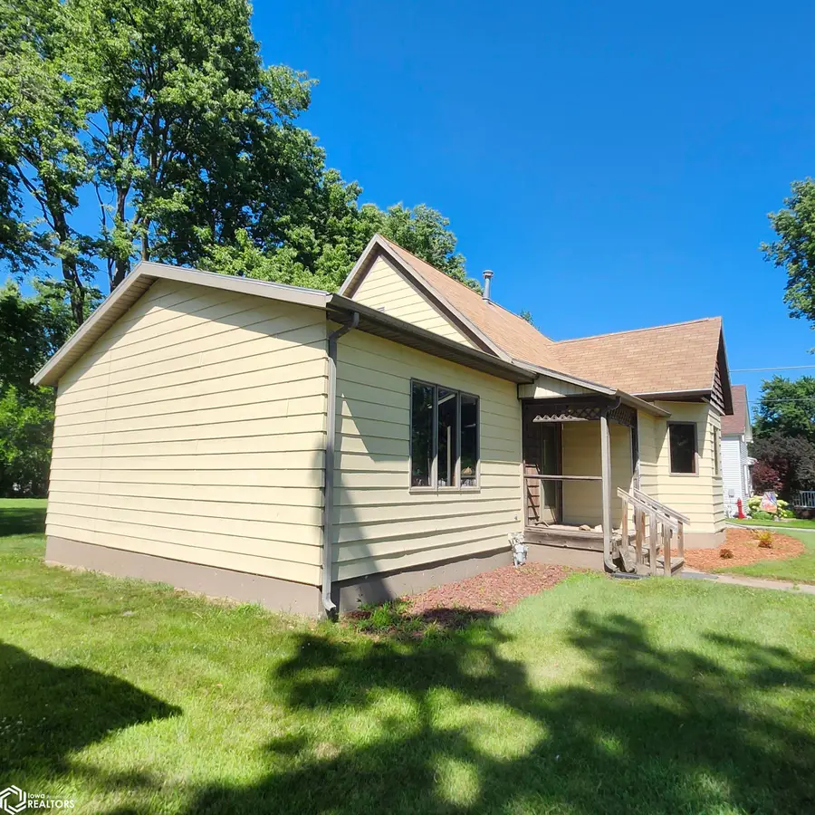 307 4th Ave N, Humboldt, IA 50548 - #3