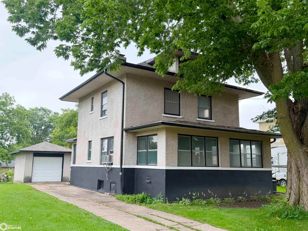 626 E 7th Street N, Newton, IA 50208 - #1