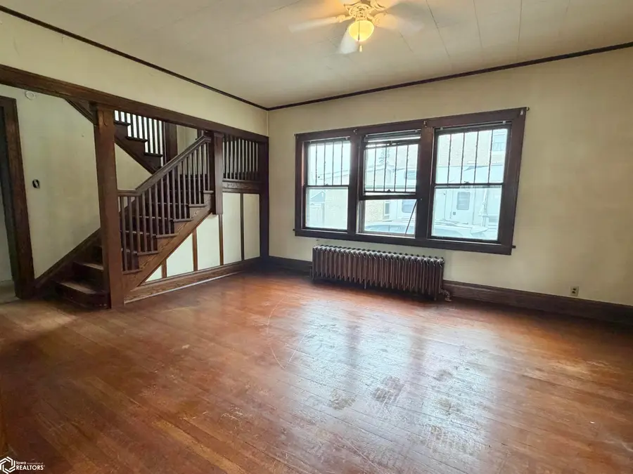 626 E 7th Street N, Newton, IA 50208 - #2