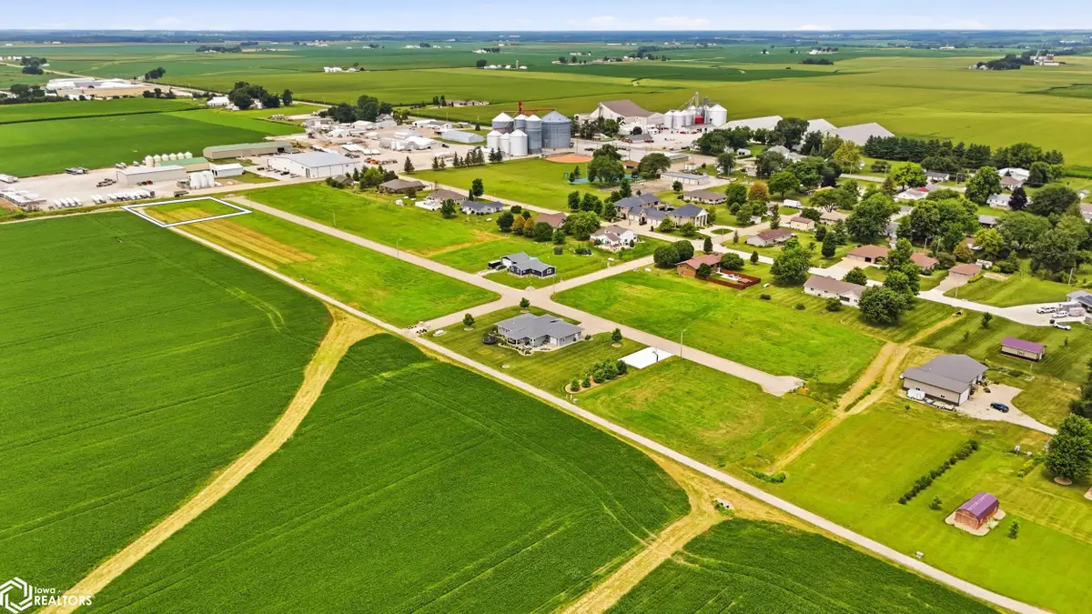 49 S 4th Street, Houghton, IA 52631 - #1