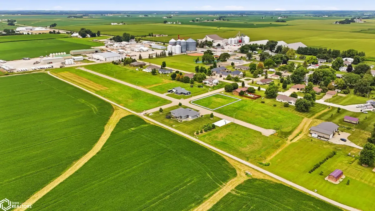 37 S 4th Street, Houghton, IA 52631 - #1