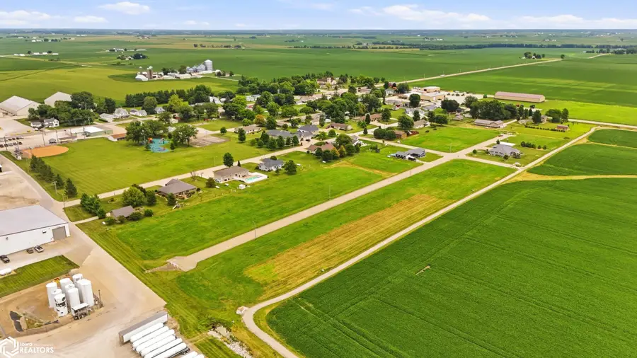 45 S 4th Street, Houghton, IA 52631 - #2