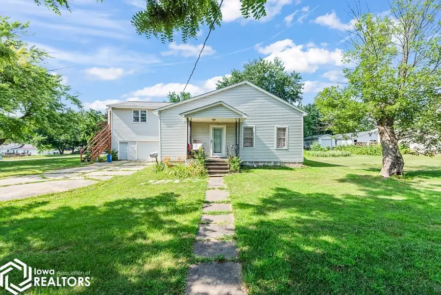 706 W Locust, Bloomfield, IA 52537 - #2