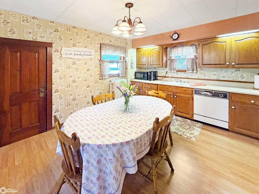 302 3rd Avenue Se, Hampton, IA 50441 - #3