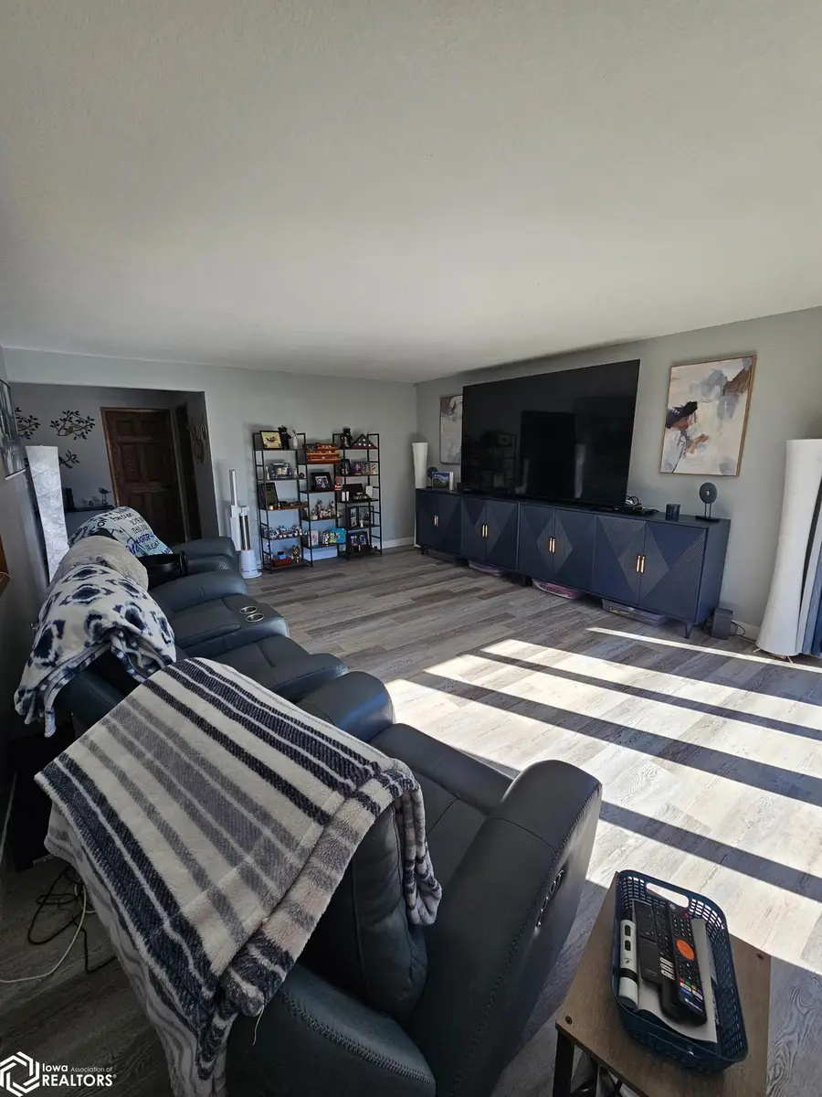1025 N Terrace Drive, Webster City, IA 50595 - #3