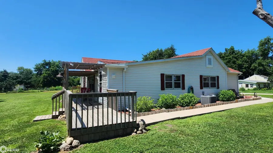 104 Granite Street, Marshalltown, IA 50158 - #3