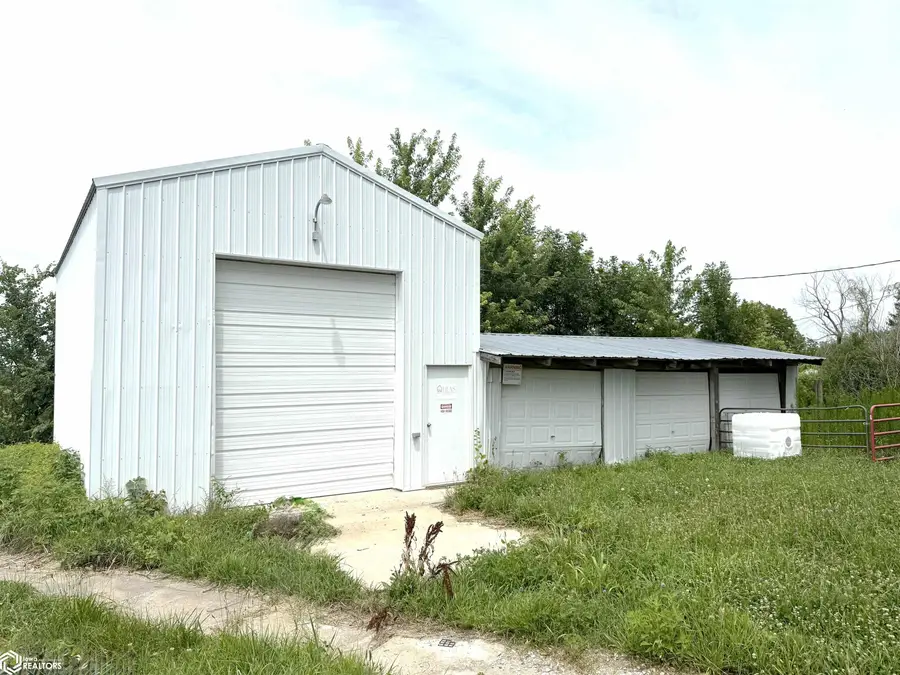 105 W Division Street, Richland, IA 52585 - #2