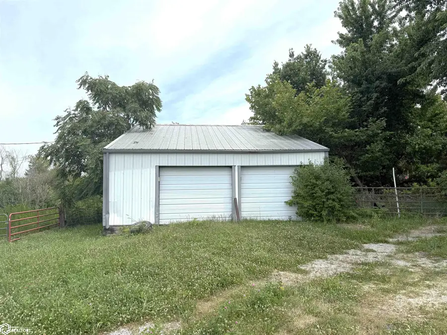 105 W Division Street, Richland, IA 52585 - #3
