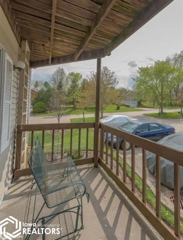 701 E Lowe Avenue, Fairfield, IA 52556-5251 - #2
