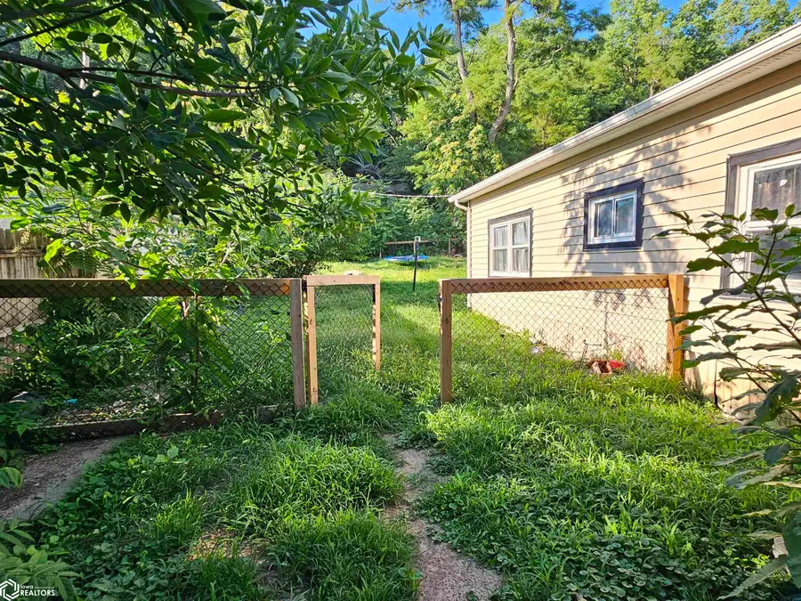 1523 Avenue B, Fort Madison, IA 52627 - #2