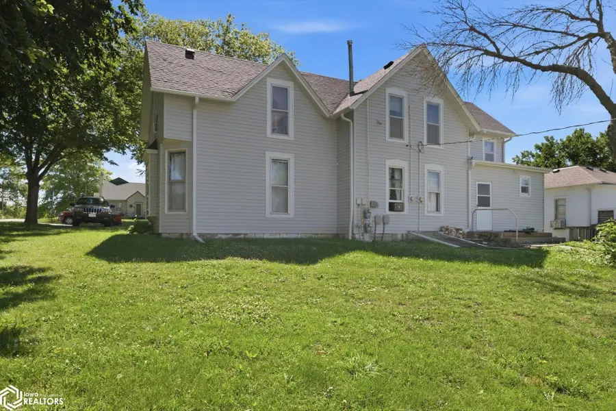 152 S Walnut Street, Avoca, IA 51521 - #2
