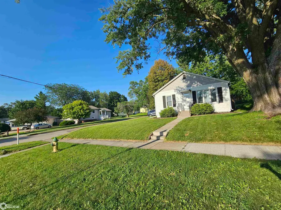 314 N Pine, New London, IA 52645 - #2