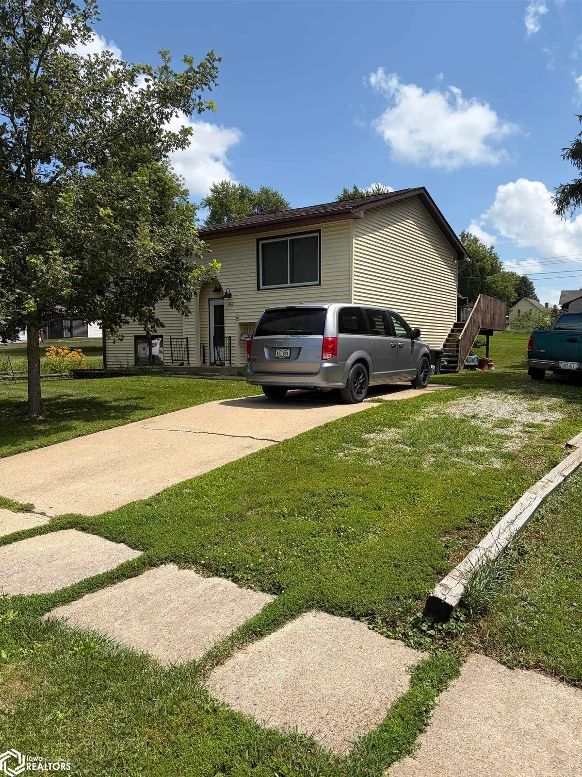 416 Spring Street, Grinnell, IA 50112 - #1
