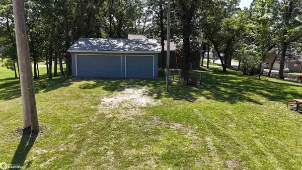 103 North Drive, Montezuma, IA 50171
