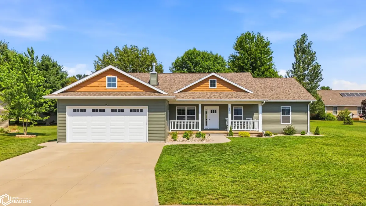 206 Laci Dru Drive, Mediapolis, IA 52637 - #1