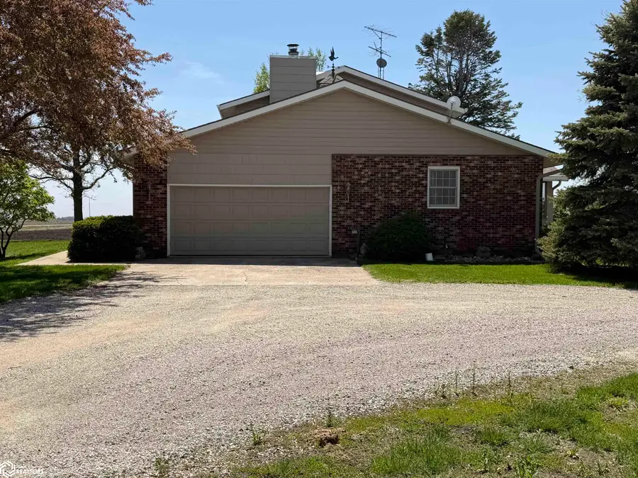 2811 Jackson Avenue, Clarion, IA 50525 - #2