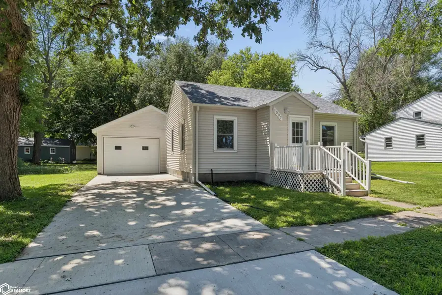 1007 9th Avenue N, Clear Lake, IA 50401 - #2