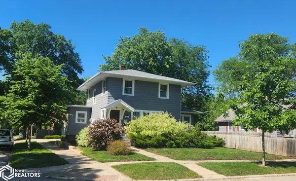 864 3rd Street Nw, Mason City, IA 50401