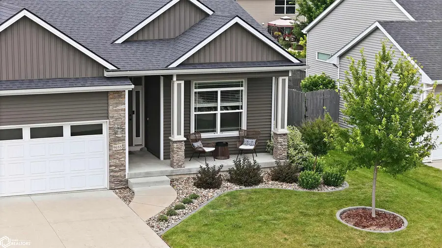 9655 Alderwood Drive, West Des Moines, IA 50266 - #2