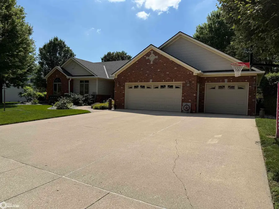 2331 Forest Street, Carroll, IA 51401 - #3