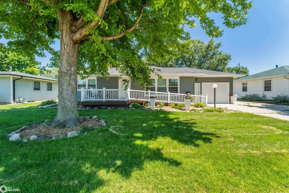 719 15th Street Place, Nevada, IA 50201 - #1