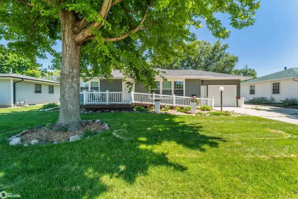 719 15th Street Place, Nevada, IA 50201