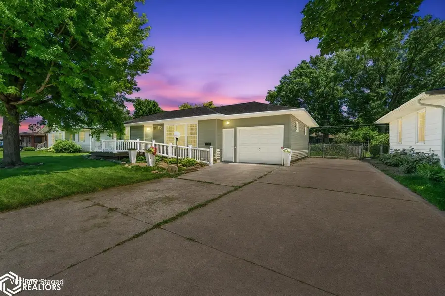 719 15th Street Place, Nevada, IA 50201 - #2