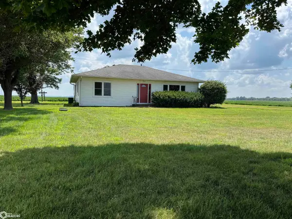 17463 100th Street, Wapello, IA 52653